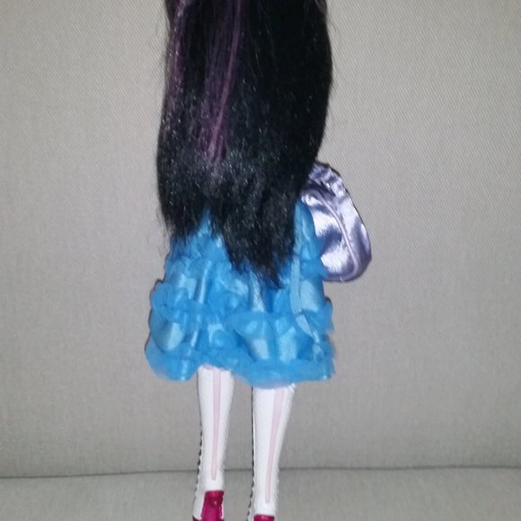 Monster High Draculaura doll - Picture 4 of 5